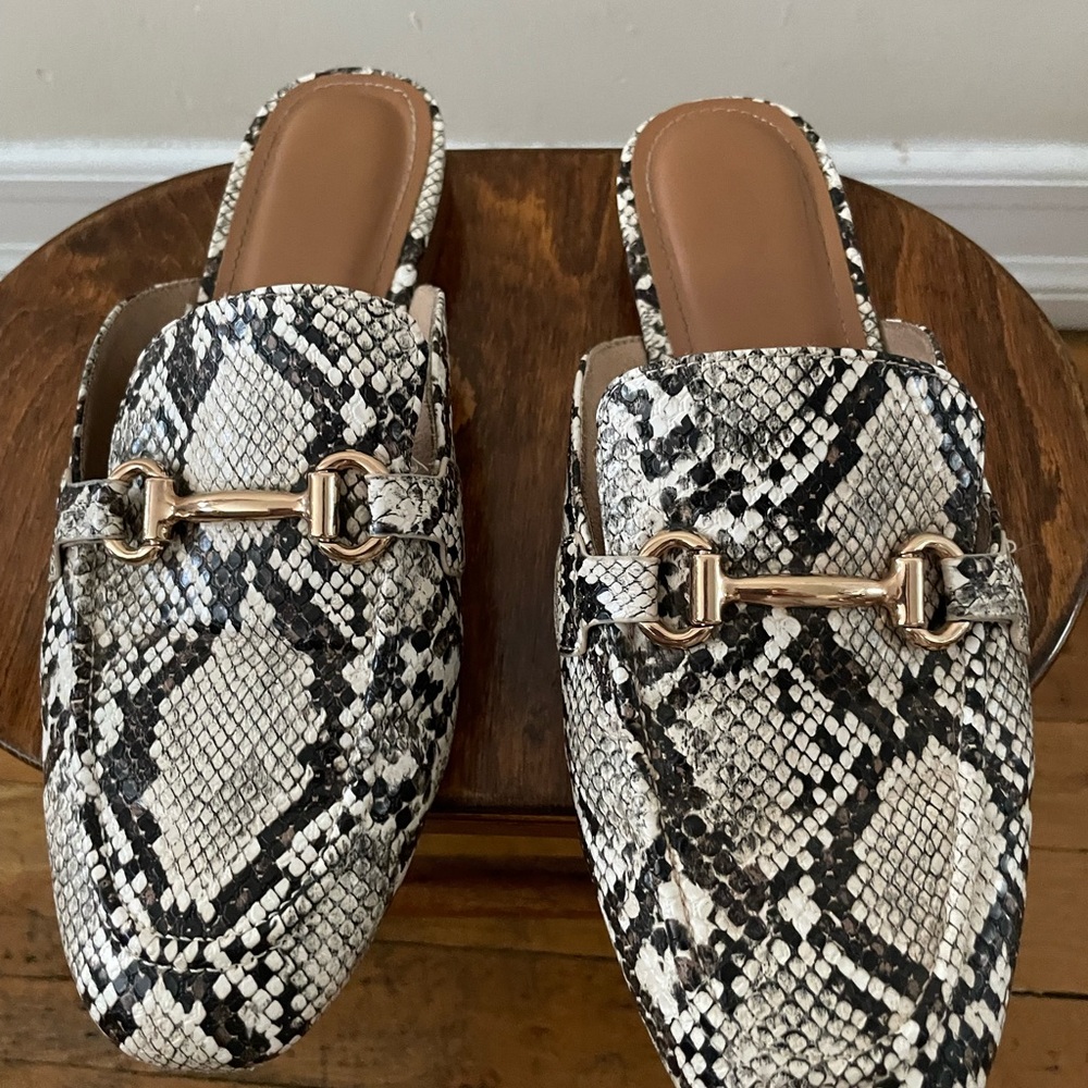 Women's Snakeskin Loafers